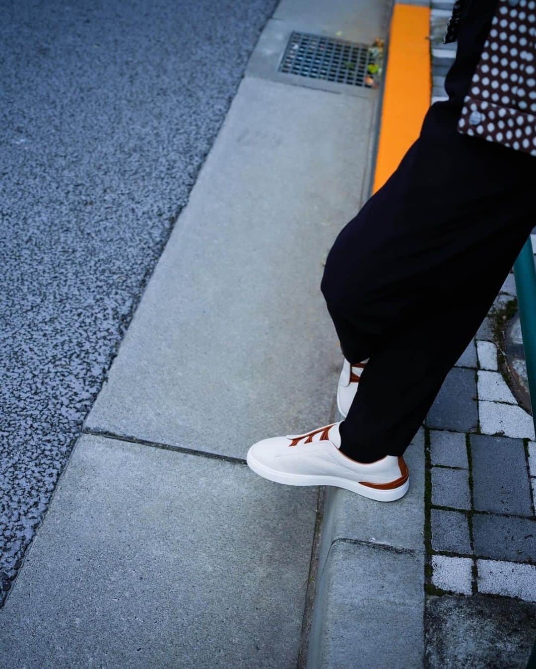 花村想太さんのインスタグラム写真 - (花村想太Instagram)「メンズノンノさんとゼニアさんの企画で、トリプルステッチスニーカーをゲットしたので、早速私服コーデに取り入れてみました！！  靴紐として使われているクロスバンドが良い感じです^ ^  お気に入り！  #ゼニア #トリプルステッチスニーカー #ZEGNA #TripleStitch #mensnono #pr」10月14日 17時39分 - da_ice_sotahanamura