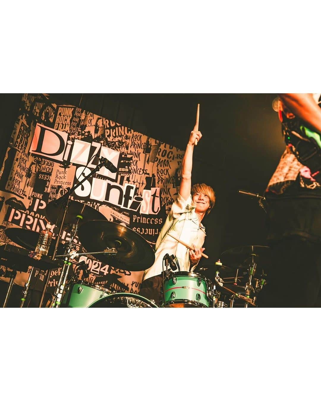 KEYTALKさんのインスタグラム写真 - (KEYTALKInstagram)「2023.10.13 高松DIME Dizzy Sunfist “PUNK ROCK PRINCESS” TOUR 2023-24  photo @naoto_iwabuchi_」10月14日 17時54分 - keytalk_official