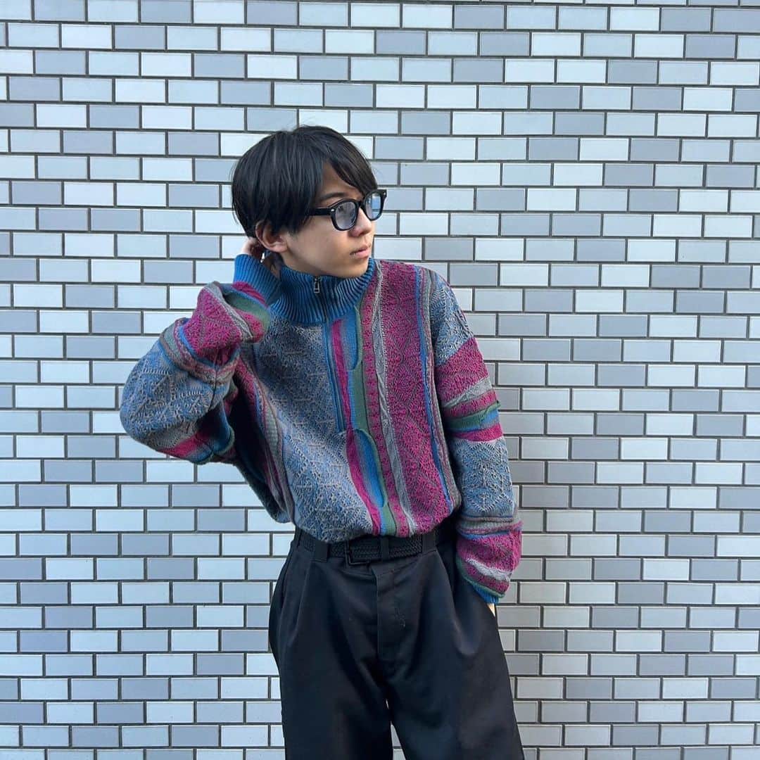 八神慶仁郎さんのインスタグラム写真 - (八神慶仁郎Instagram)「. すっかり寒くなってきて秋服の季節ですね🐈🧶 風邪ひかないようにみんな気をつけるんだぞ😎」10月14日 17時51分 - keijiro_yagami_official