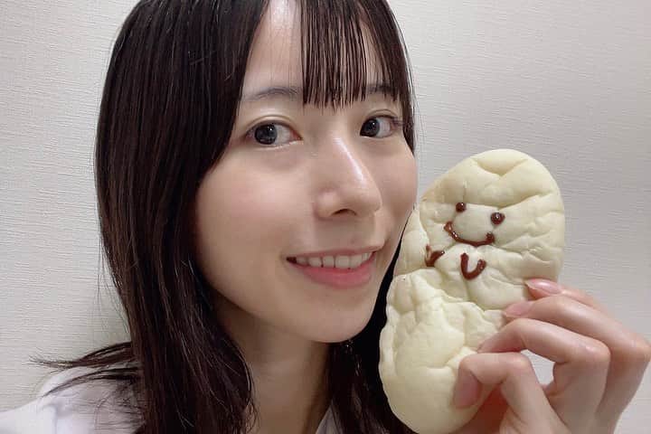 佐々木琴子さんのインスタグラム写真 - (佐々木琴子Instagram)「おばけパン〜 中はチョコクリームだった おいしかった」10月14日 17時56分 - sasaki_kotoko828