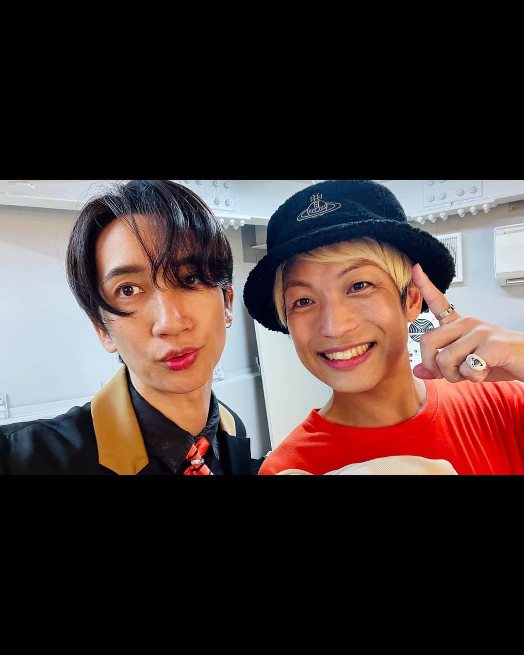 のインスタグラム：「#cofufunfes #コフフンフェス  奈良県天理市の天理駅前で開催されたこのフェス🎵 初日が無事に終了👏 MCとして呼んでくれたつーじー(辻本美博)に感謝。。  ウルトラ楽しかったので明日も全力で楽しみます🔥」