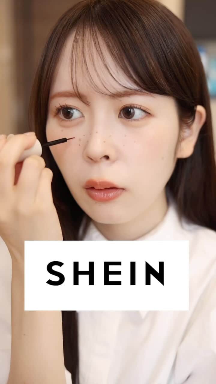 ありちゃんのインスタグラム：「SHEINでそばかすを作れるコスメが売ってあったので、試してみた。 #コスメ #美容 #SHEIN #シーイン #sheglam #そばかす #そばかすメイク #コスメレポ #コスメレビュー」