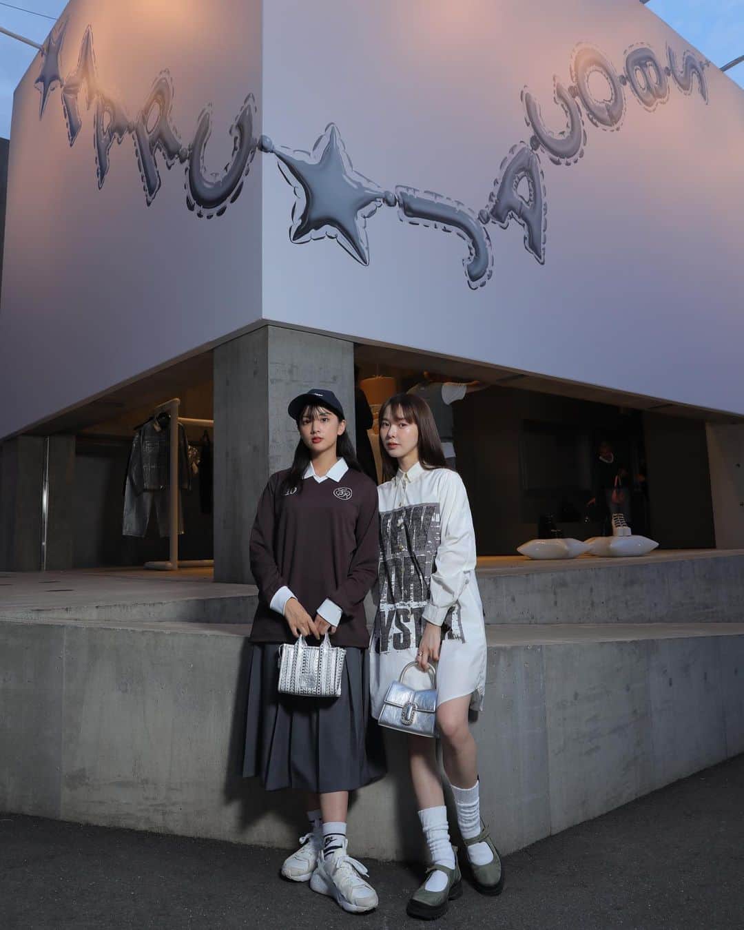HITOMIさんのインスタグラム写真 - (HITOMIInstagram)「MARC JACOBS FALL’23 INSTALLATION ^_−☆ #marcjacobs」10月14日 18時21分 - __htm.13__