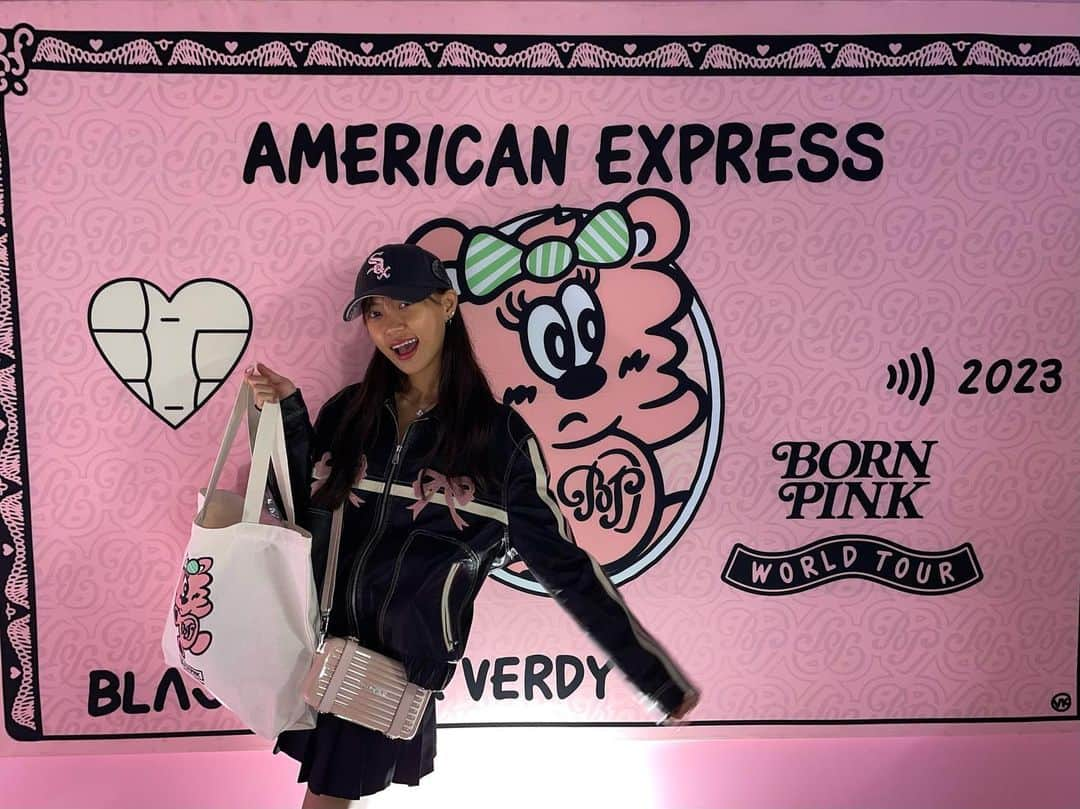 高橋まりのインスタグラム：「🖤🩷  #blackpink  #bornpink  #verdy」