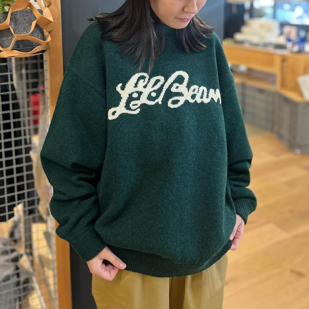 SUNDAY MOUNTAINさんのインスタグラム写真 - (SUNDAY MOUNTAINInstagram)「・ 【NEW ARRIVAL】  L.L.Beanから 秋口にぴったりなセーター入荷しました。  ▶︎L.L. Bean ・Woolwich Sweater Script Logo  •  Woolwich Sweater Beans bear 　¥24,200 ・Wayne Washable Sweater Birds-Eye 　¥16,500  在庫状況については、店頭またはDMにてお問い合わせください。  #thegate  #sundaymountain #llbean  #エルエルビーン」10月14日 18時26分 - sundaymountain