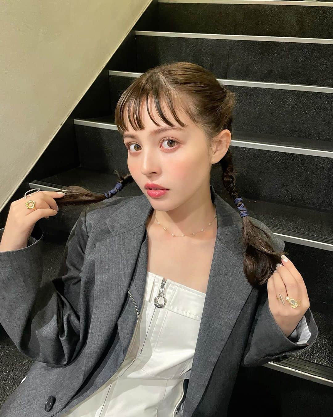 加藤ナナのインスタグラム：「前髪切りたて期。🧐🩷」