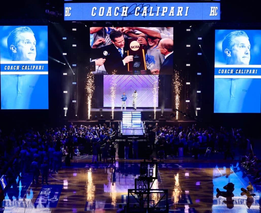 デマーカス・カズンズさんのインスタグラム写真 - (デマーカス・カズンズInstagram)「@boogiecousins returns to #BBM23 to introduce @ukcoachcalipari’」10月14日 9時39分 - boogiecousins