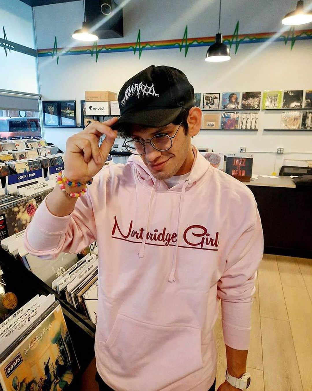 マット・ベネットさんのインスタグラム写真 - (マット・ベネットInstagram)「Hats and hoodies! We’ve got hats and hoodies! Pick up your Robarazzi hat and Northridge Girl hoodies at @party101la! On the road now!」10月14日 10時28分 - mattbennett