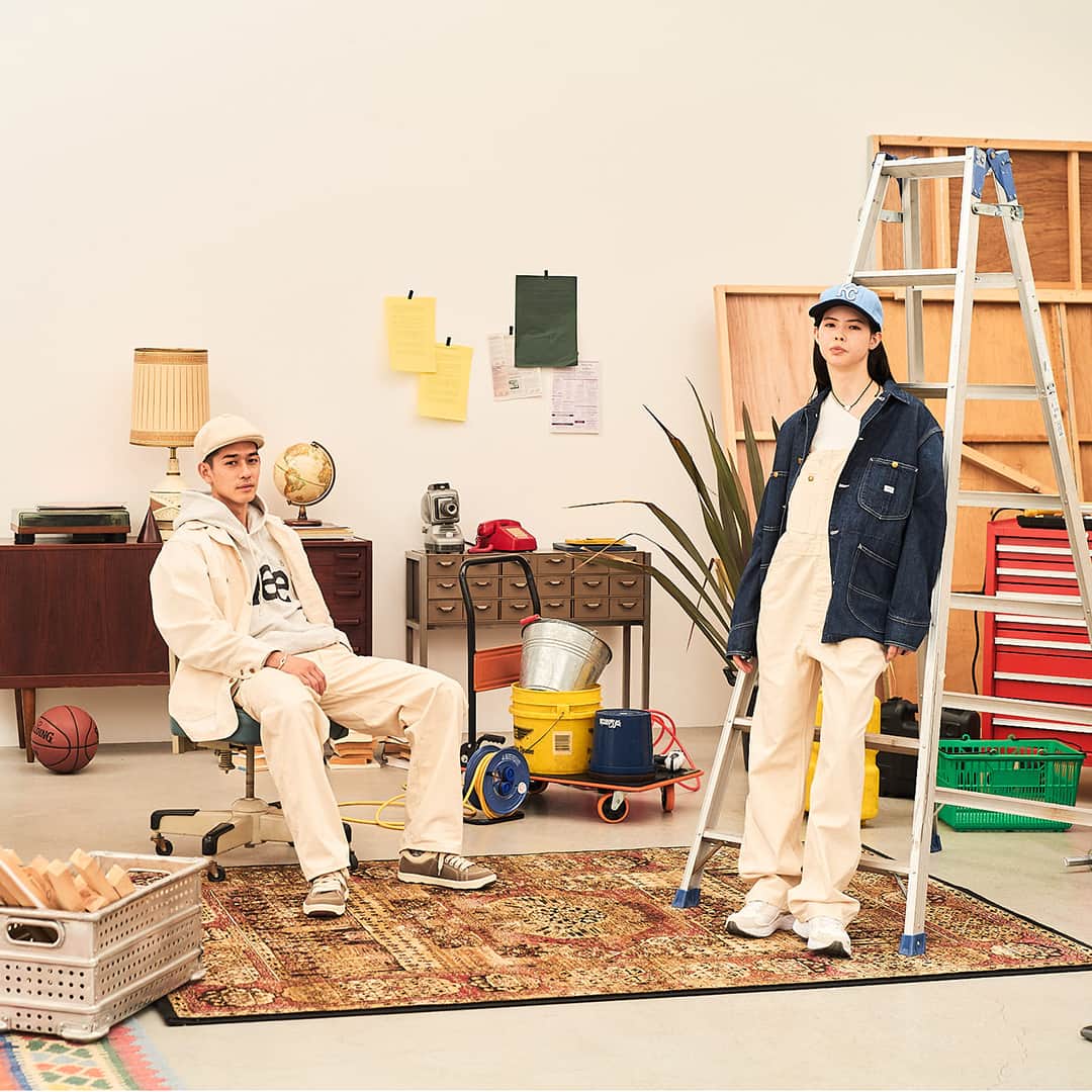 リーのインスタグラム：「Lee DUNGAREES . 20世紀当時の英知を結集した機能ディテールや耐久性に富む新素材を積極的に取り入れた、リー伝統のワークウェアライン"Lee DUNGAREES"   #lee #leedugarees #leejapan #leeoveralls #locojacket #painterpants #unionalls #リー #リージャパン #リーダンガリーズ」