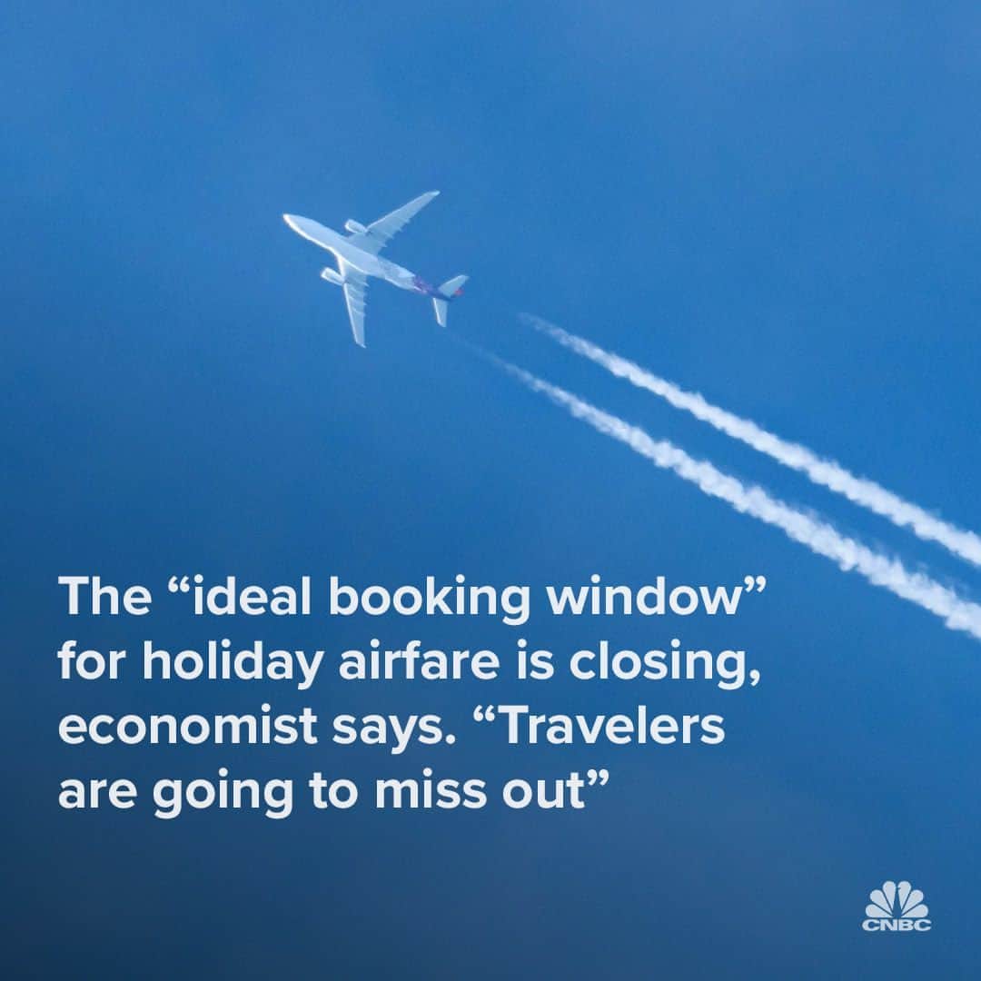 CNBCのインスタグラム：「If you have yet to purchase your fall and winter holiday travel and are hoping for a bargain airfare, time is running out.  While ticket prices have plateaued in the last two weeks, travel experts expect them to spike soon.  “Travelers are going to miss out on the opportunity to save when they wait too long,” said Hayley Berg, lead economist at Hopper. “That’s why it’s so important to jump on those prices and book now.”   Are you planning to travel this fall or winter? Details on what you need to know about booking the best prices at the link in bio.」