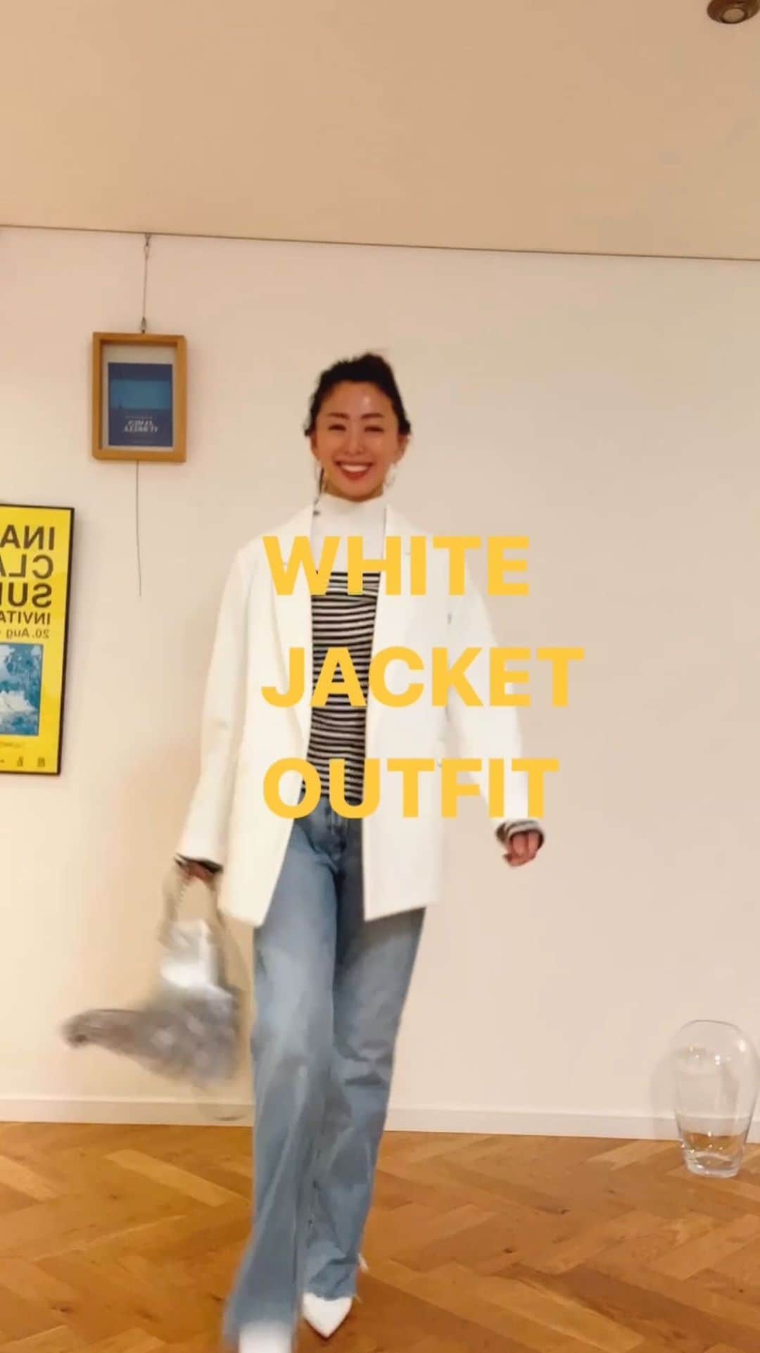 野沢和香のインスタグラム：「リクエストにお応えしてWHITE JKのコーデしてみました🤍　@werthy.official  ① Jaket @werthy.official  knit @the_newhouse  Denim @yanuk_official  Shoes @pippichic_official  Bag @jandmdavidson  ②  Jaket @werthy.official  knit @demyleejapan  Sweat Pants @werthy.official  Shoes @newbalance   ③  Jaket @werthy.official  knit @the_newhouse  Pants @the_newhouse  Shoes @togaarchives」