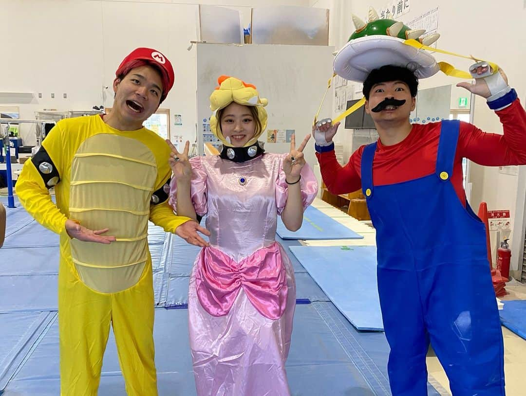 平岩優奈さんのインスタグラム写真 - (平岩優奈Instagram)「とある日の撮影🤣✨  どうも、ピンクが似合わない女ですwww #平岩優奈#シダックス#こうたろう#マリオ #ピーチ姫 #クッパ #youtuber #youtube」10月14日 14時10分 - hiraiwa_yuna