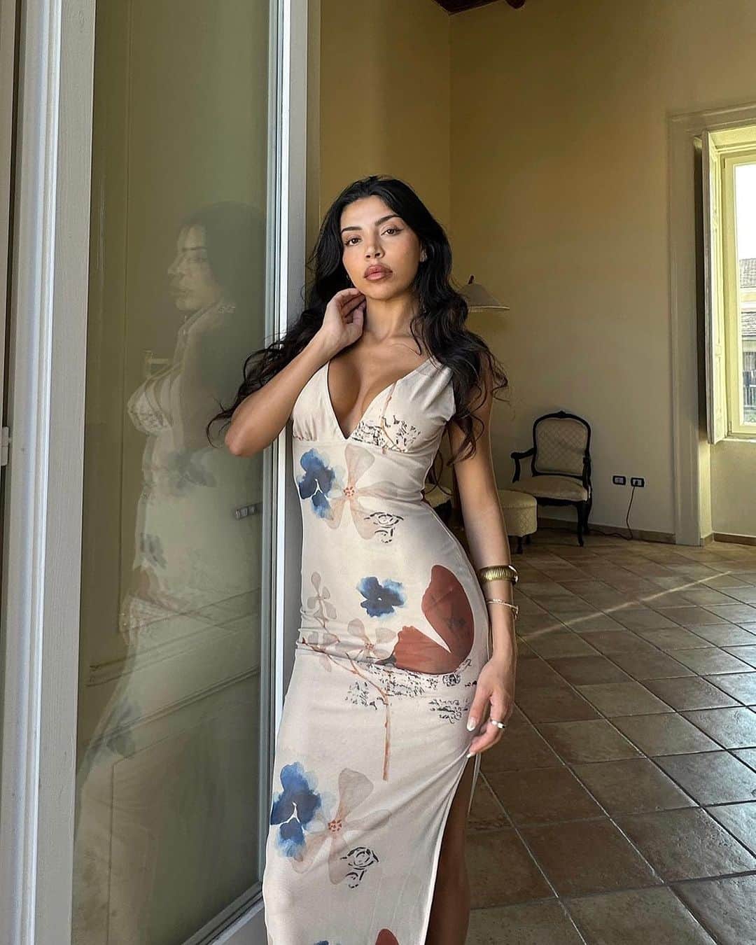 tiger Mistのインスタグラム：「Make a statement in the Percy Maxi Dress. Up to 80% off is ending soon!」