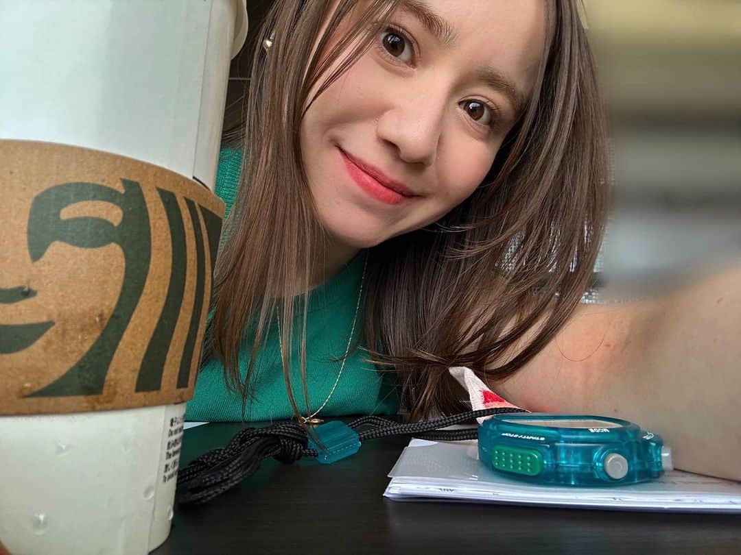 スミス春子のインスタグラム：「.  １週間って早い！！！ #テンカラ 準備中….📻❤️  #ラジオ  #ラジオパーソナリティ  #luckyfm茨城放送」