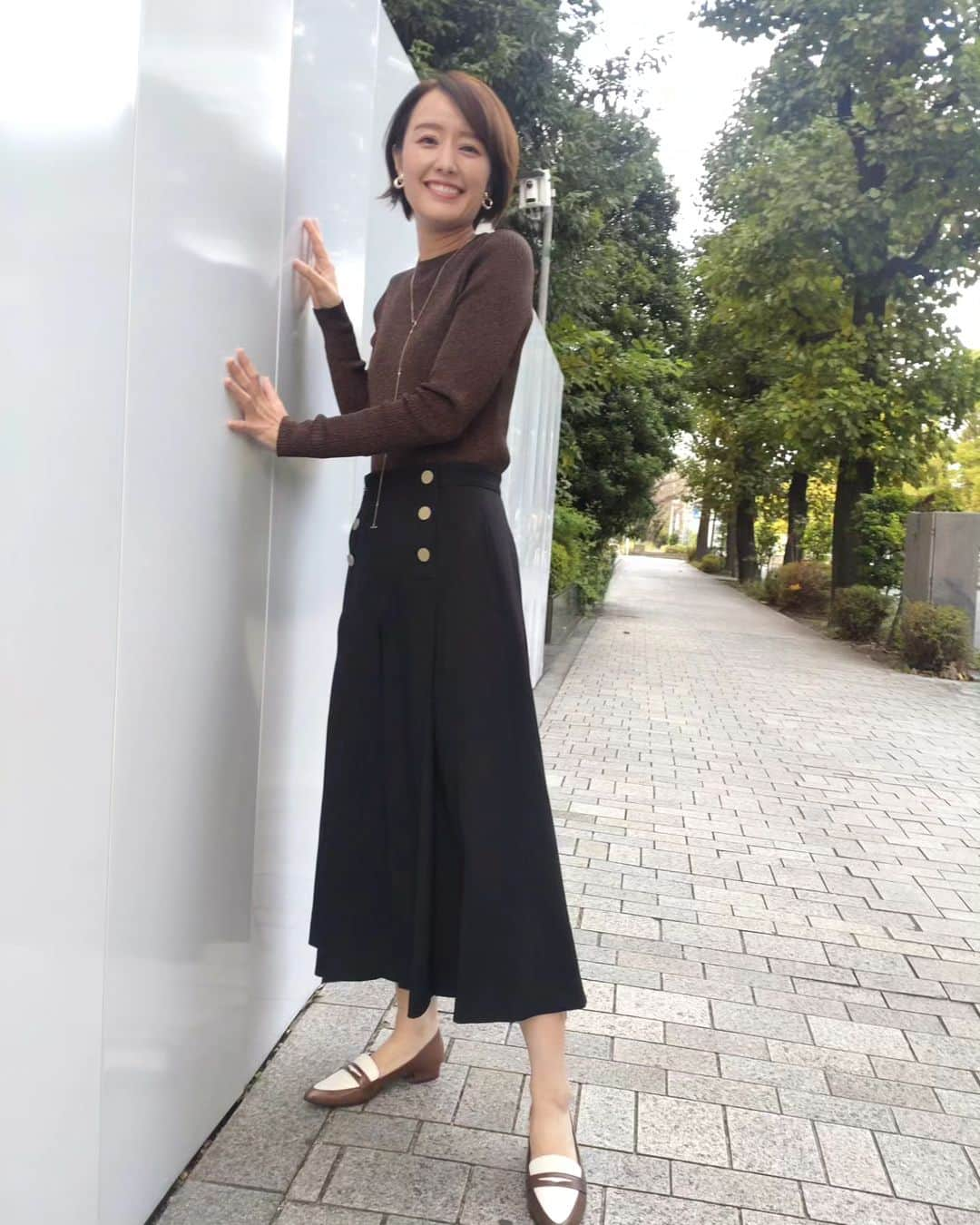 中村仁美のインスタグラム：「現在MX本社ビルは改装工事中  キキタイも 前回から新スタジオからお届けです✨  今日のテーマは  マイナンバーと マイナンバーカードの違い  みなさん、説明できますか？😅  ところで 淳さんが 本を出版されるそうです  「超コミュ力」  私にないもの💦 読んで しっかり身につけたいと思います  10/20発売予定だそうです  #田村淳の訊きたい放題 #キキタイ  #コミュ力だけで生きていける #気がする」