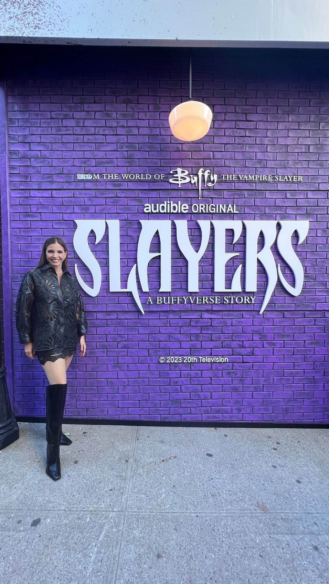 カリスマ・カーペンターのインスタグラム：「Day 2 of 2 press day.  I’ll start to unroll some of my favorite moments from yesterday’s panel and activation for #slayersxaudible event at @newyorkcom  It was one of my favorite days in recent memory. I’m filled up with so much joy and gratitude!  Thank you @littleylittley for being by my side helping to capture it all so that I am able to share the excitement and #bts with my followers and Slayers fans. Enjoy!」