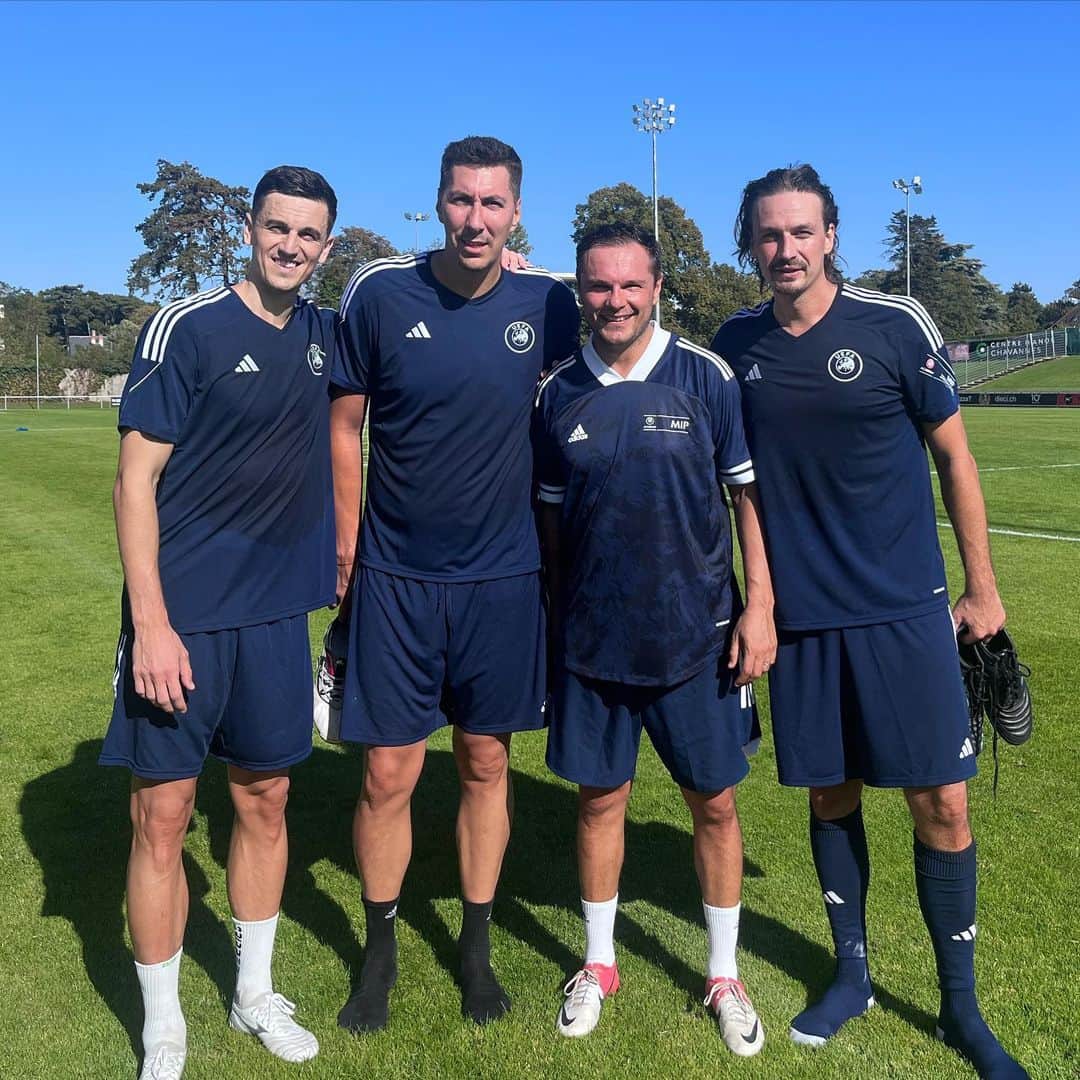 のインスタグラム：「Fantastic week spent in #switzerland🇨🇭 with the #uefa MIP V members 🎓」