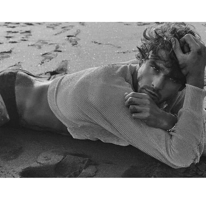 マーロン・テシェイラさんのインスタグラム写真 - (マーロン・テシェイラInstagram)「Sun, sand & salt. ☀️🔥💦  📸 by @guillaume.malheiro ✨🔥💫」10月15日 3時26分 - marlontx