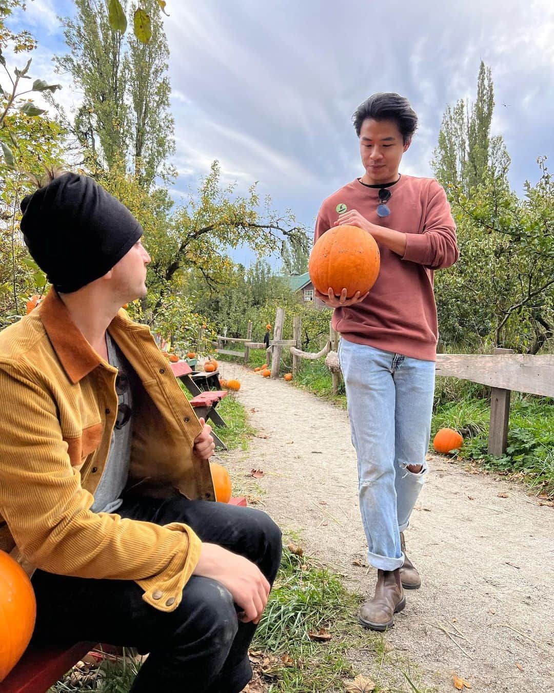 リチャード・ハーモンさんのインスタグラム写真 - (リチャード・ハーモンInstagram)「To the Patch 🎃」10月15日 3時41分 - richardsharmon