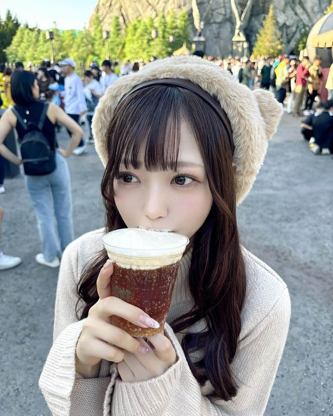 小林莉奈さんのインスタグラム写真 - (小林莉奈Instagram)「バタービール大好き🍻🧈 . #ユニバ #usj #ハリーポッター #バタービール #ティムコーデ」10月14日 19時04分 - rina_yoruami