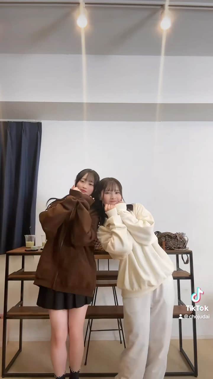 のインスタグラム：「粛清!!ロリ神レクイエム⭐︎🩶🤍この前の動画でも踊ったよ🤭💕みんなはもう観てくれたかな??まだ観てない方は超十代チャンネルでチェックしてね!! #超十代 #超十代チャンネル #本望あやか #実熊瑠琉 #るるあや #内山優花 #古園井寧々 #沢田京海」