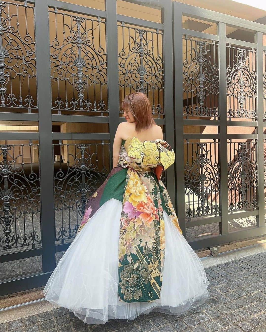 上ノ堀結愛さんのインスタグラム写真 - (上ノ堀結愛Instagram)「• 初めて着物のドレス着てんけどまじてんあげ👗💚」10月14日 19時00分 - yua.0201