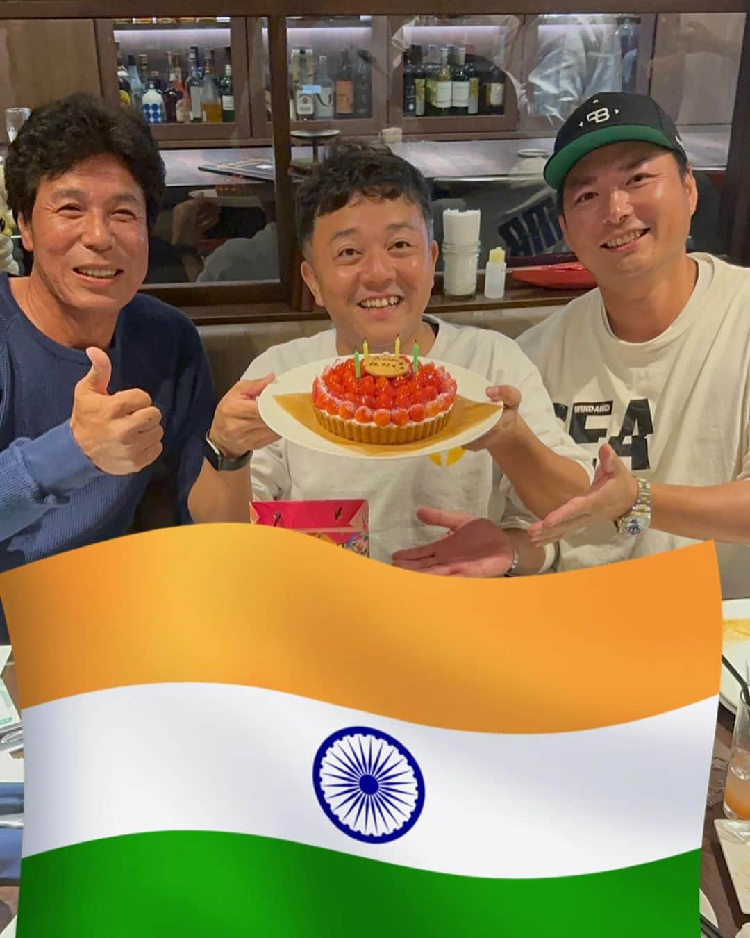 D-中山のインスタグラム：「【優さんHBD】 ⁡ パラシュート部隊斉藤さんのバースDコンペでした⛳️ 福岡のお偉い方、ホークスの方々、芸人の先輩方ありがとうございます🥺 優さんハッピーバースD〜‼️ ⁡ #秋山幸二 #攝津正 ⁡#高橋秀聡 #加藤淳也 #パラシュート部隊 #山口たかし #光ママ #マサル  D〜‼️‼️‼️‼️‼️‼️ #芸人#筋トレ#筋肉#マッチョ#ボディビル#jbbf#フィジーク#fitness#スイーツ#スイーツ男子#コンビニスイーツ#福岡#九州#甘党#甘党男子#マッスルバー#マッスルバー福岡」