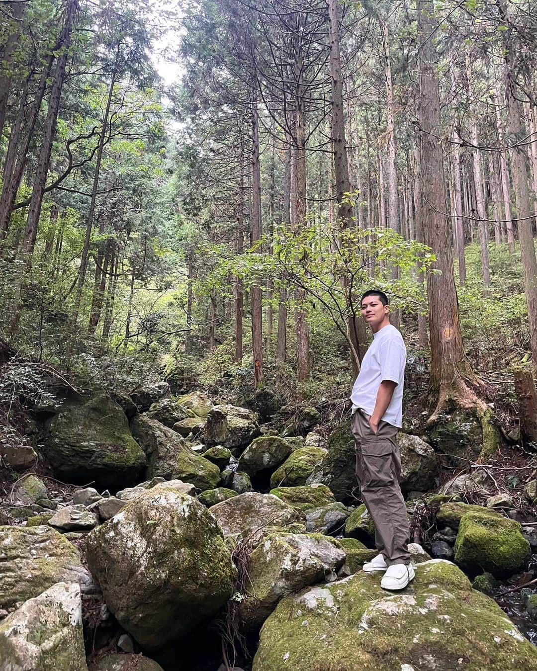 舘野将平のインスタグラム：「chill🐻🪵🌲」