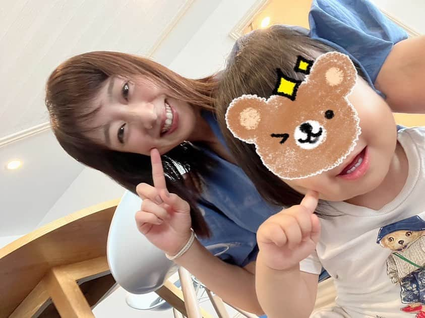 川田裕美さんのインスタグラム写真 - (川田裕美Instagram)「写真を撮る時に「ピー（ス）」と言いながらポーズしてくれます💛指がめりこむくらいほっぺがプニプニで羨ましい😘  #1歳4ヶ月  #たくましい妹」10月14日 19時31分 - hiromikawata163