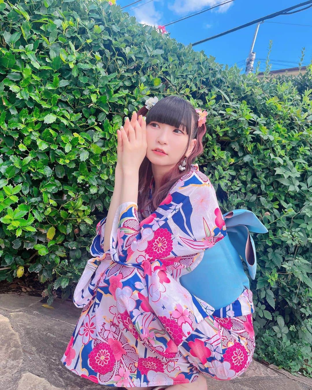 ピンキー！☆藤咲彩音のインスタグラム：「ちょっとだけ、夏が恋しい。ちょっとだけね。 𓂃𓂃𓂃𓂃𓂃𓂃𓂃𓂃𓂃𓂃 #浴衣 #着付け #夏 #夏コーデ #浴衣ヘアアレンジ #浴衣女子  #浴衣コーデ」