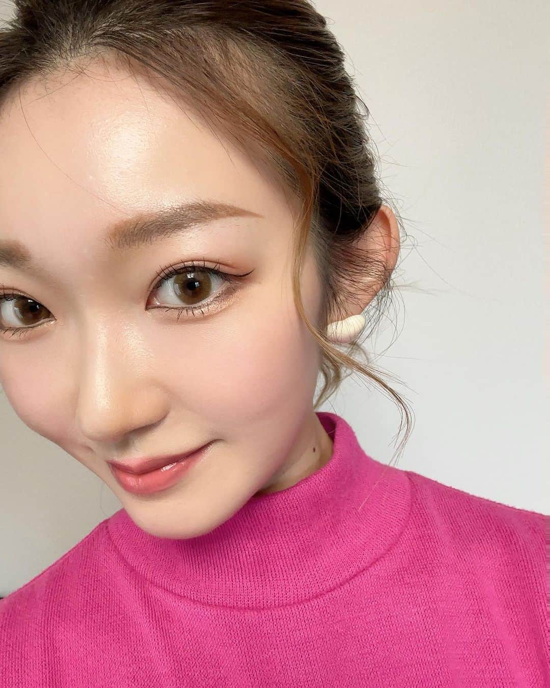 黒田絢子さんのインスタグラム写真 - (黒田絢子Instagram)「自撮り🩷💄👄  #romand #ロムアンド  #リップ #メイク #コスメ #makeup #lip #cosme #cosmetics #beauty #ピンク」10月14日 19時27分 - ayakokuroda_official