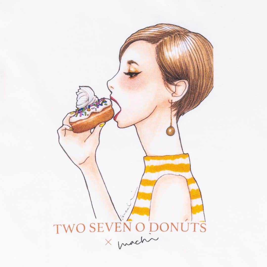 machiさんのインスタグラム写真 - (machiInstagram)「Tシャツ第2弾◡̈*✧  京都のドーナツショップ『270DONUTS』とのコラボグッズです。 ドーナツ食べてる女の子ってなんであんなに可愛いんでしょ♡って気持ちを込めて描いたイラストです。 こちらもどんなファッションにも合わせやすいかと。 イラストの位置とかサイズとこだわりまくりました。 今主流のハイウエストに合わせてもイラストが隠れない位置とサイズ感です。  11月17日から期間限定発売です。」10月14日 19時32分 - material_2014