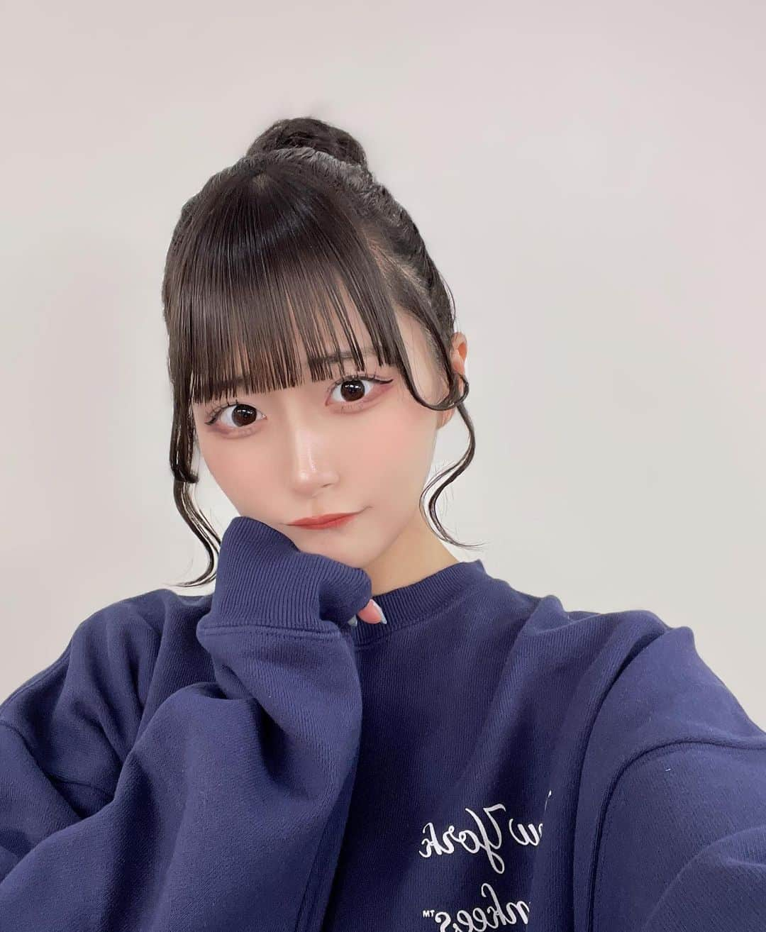 山本優菜のインスタグラム：「お団子してもらた🍡」