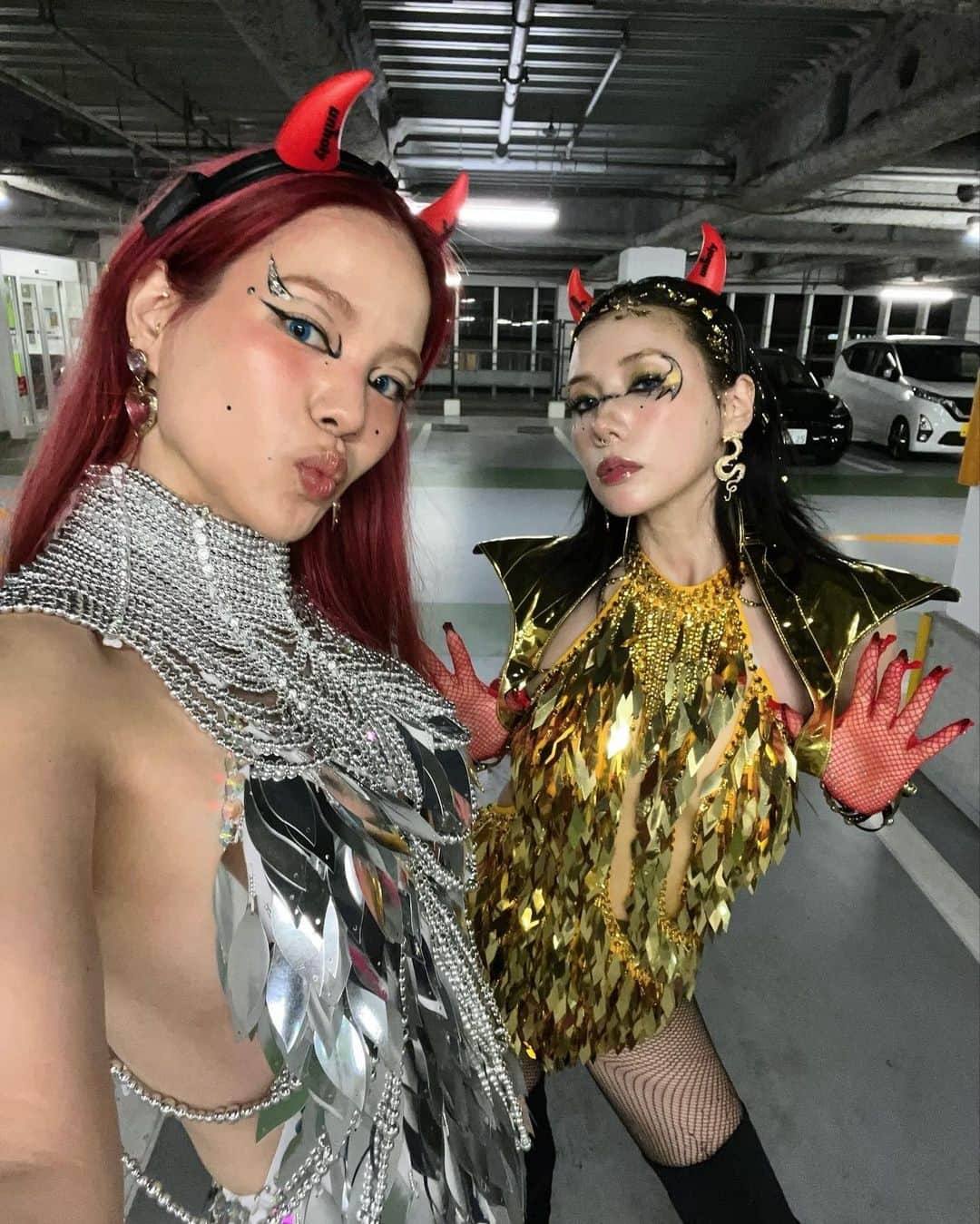 NASUのインスタグラム：「@samsmith 👑❤️‍🔥  ライブは見に行く側でも、いつでも出る側ですか？スタイル🦹‍♀️ 今日もサムちゃん行く予定だったけど、また次の機会に❤️‍🔥  I hope you feel better soon, take care my diva💓」