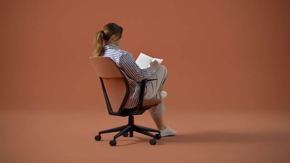 Vitra Japanさんのインスタグラム写真 - (Vitra JapanInstagram)「すぐに快適に座れる新作オフィスチェア「ACX」   ACX（エーシーエックス）は、座る人に合わせた人間工学に基づいた快適な設定に自動調節するオートマチックウェイトアジャストメント機能を搭載。座面の高さを合わせるだけで、誰でもすぐに快適に座れ、座る姿勢の変化にあわせて最適にサポートします。   #Vitra #VitraJapan #ACX #AntonioCitterio #ヴィトラ #ヴィトラジャパン #エーシーエックス #アントニオチッテリオ #オフィスチェア #ワークチェア #デスクチェア #ホームオフィス #インテリア #モダンインテリア #インテリアデザイン #インテリアコーディネート #季節を楽しむ #暮らしを楽しむ」10月14日 20時00分 - vitra_japan