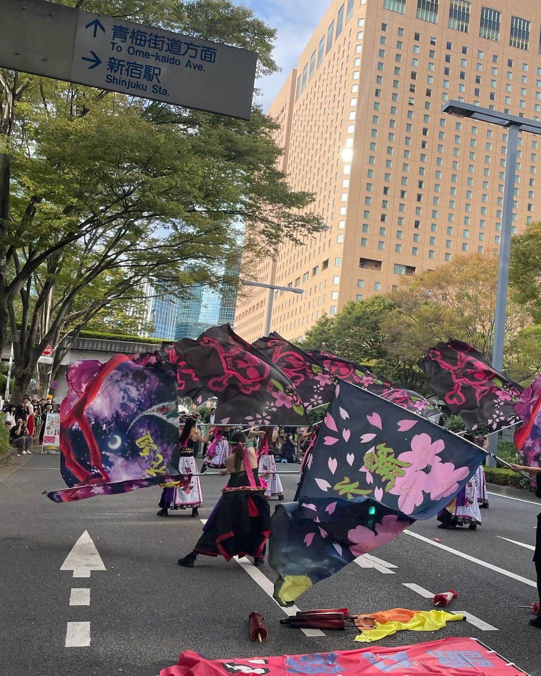福山理子さんのインスタグラム写真 - (福山理子Instagram)「本日と、明日15日(日) MC させていただいてます よさこい大好き！あたしも 後ろでこっそり踊ってます^ ^  新宿が凄いことに！ 今日、明日 東京都庁前と新宿中央公園前の路上を歩行者天国にして#FUNMORETIMESHINJUKU  #東京元気まつり が開催されてます。 今日も外国人の観覧者に沢山来て頂いて大盛況の1日でした。 フジテレビや毎日新聞の取材も入り賑やかな1日でした。 明日も頑張って魅せます！皆様是非新宿に遊びに来て下さい！  #東京元気まつり #よさこい #新宿都庁 #dancecompanyREIKA組 #よさこいチーム」10月14日 20時07分 - rikofukuyama