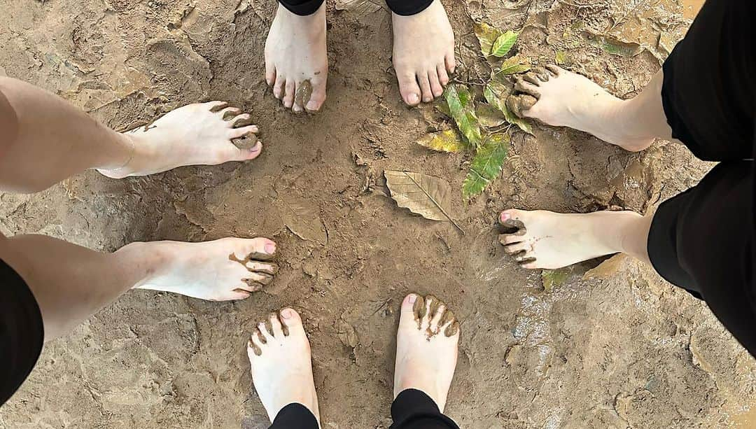 シン・ジエさんのインスタグラム写真 - (シン・ジエInstagram)「#family❤️#earthing🌏」10月14日 20時18分 - jiyai_shin