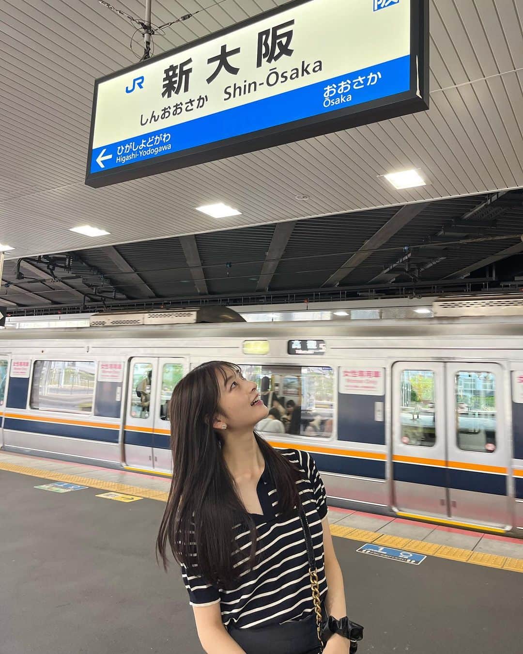 高井千帆さんのインスタグラム写真 - (高井千帆Instagram)「⁡ 初めてひとりで新幹線乗ってきて 無事辿り着いて安心した🐙 (これは合流してから撮ってもらった)」10月14日 20時26分 - chiho_takai_official
