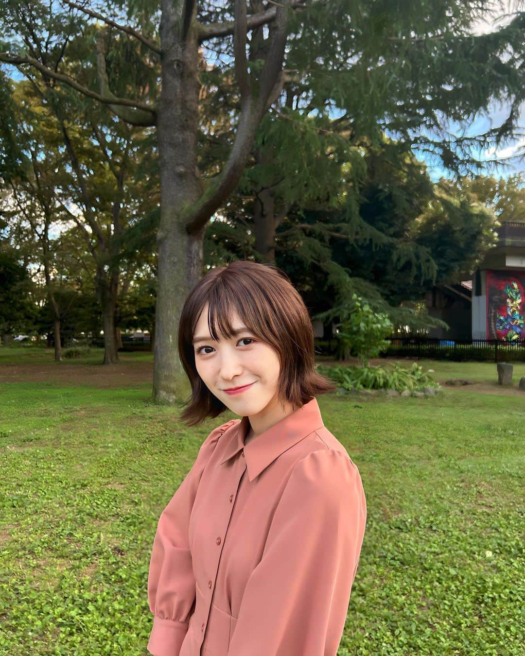 小泉遥香さんのインスタグラム写真 - (小泉遥香Instagram)「￤𝓼𝓱𝓸𝓻𝓽…💘💇‍♀️  もう見慣れちゃった？  #ショート #ショートヘア  #秋 #私服#ショート女子 #イメチェン #tokisen #short #shorthair #idol #autumn」10月14日 20時34分 - haruka_koizumi_official