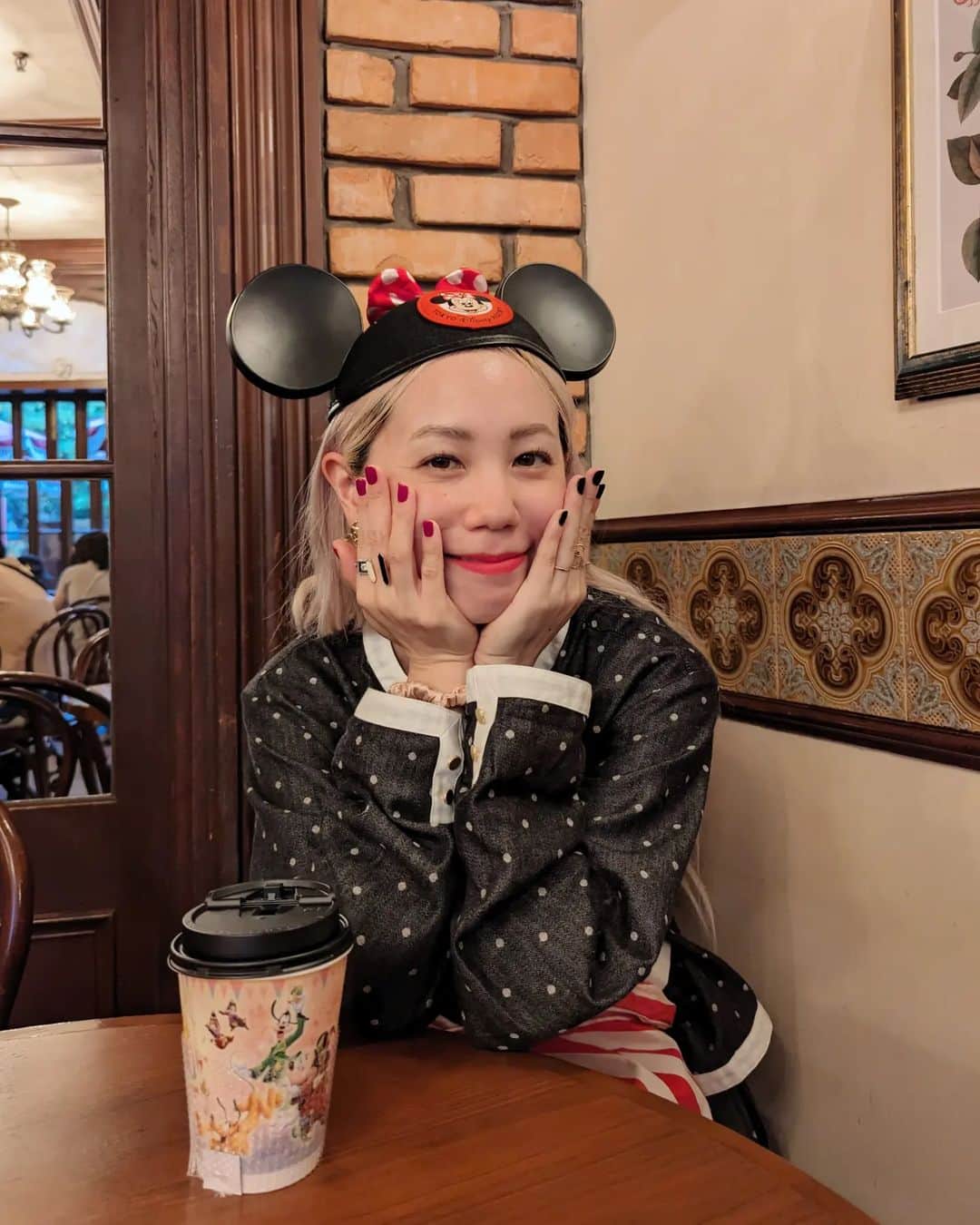 佐々木茜のインスタグラム：「. . 食欲の秋🐭🔴⚫🔴⚫  そんなかんじです🖤❤🖤」