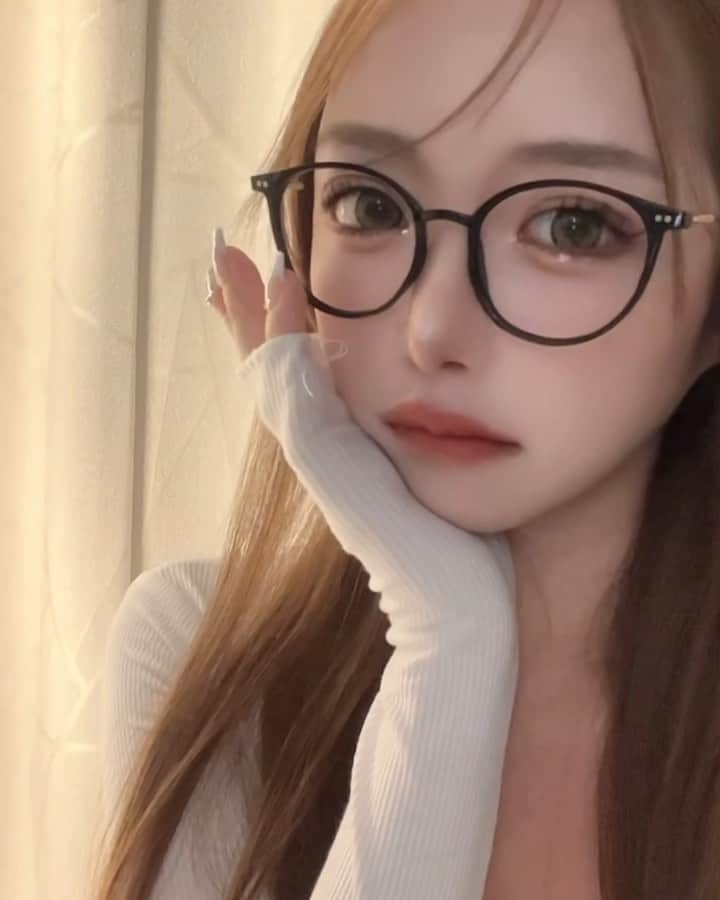 加瀬愛莉のインスタグラム：「私の愛情は深くて強いと思う。」