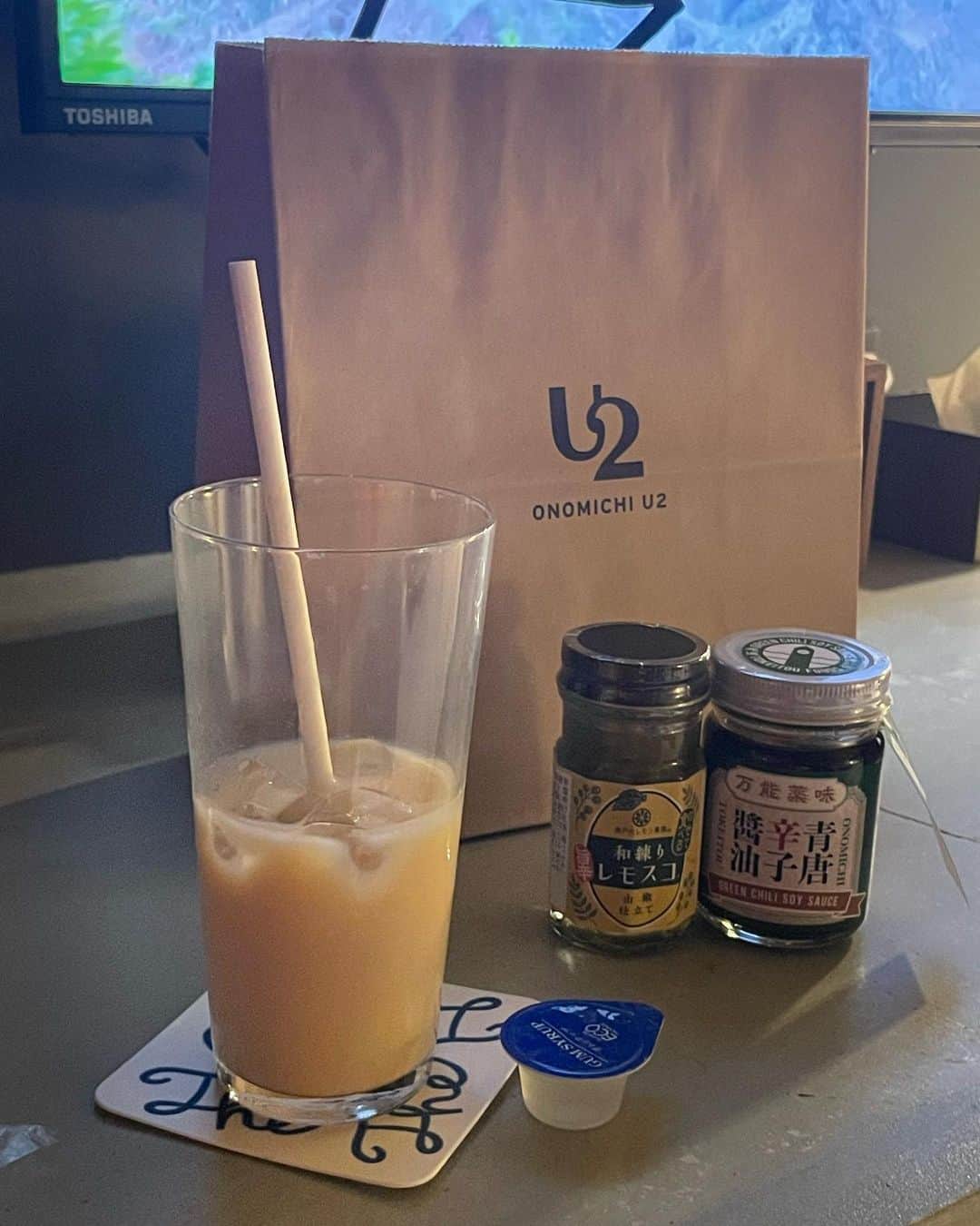 北原里英さんのインスタグラム写真 - (北原里英Instagram)「本日は、 ONOMICHI U2 @onomichi_u2  さんでのトーク＆サイン会 ありがとうございました✍️🩵  おしゃれでいて、アットホームなあたたかい雰囲気の中でのイベントはとても楽しくできました☺️ 始まるまでドキドキしていましたが、広島だからこそ来てくださった方や、久しぶりの方、そしてわざわざ遠くから足を運んでくれたいつものみなさま、たくさんの方と時間を過ごせて、初出しの小説の裏話もたくさんできてとても幸せでした☺︎ またこうしてイベントができたらいいなあ🐳🩵  赤のニットもとてもお気に入り❤️ U2さんの、どこで撮っても画になる雰囲気にぴったりでした🫶🏻 @jme.__official」10月14日 21時13分 - rie_kitahara_3