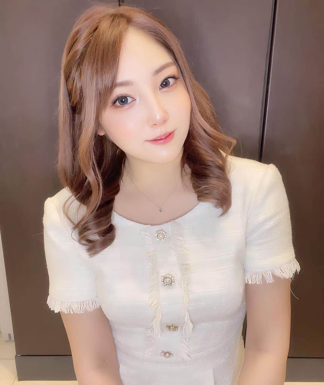 寒河江春紀のインスタグラム：「‪ꔛ‬♡‪ 出勤した💗✨ 昨日撮った写真です🥹w  #バルセロナグループ #ピーアンドジェー #札幌 #すすきの #ススキノ #キャバクラ #キャバ嬢 #キャバクラ嬢 #ニュークラブ #ニュークラ #ニュークラ嬢 #キャバ #ラウンジ #ラウンジ嬢 #ガールズバー #ホステス #すすきのキャバクラ #すすきのキャバ嬢 #すすきのグルメ #札幌旅行 #美人 #美女 #可愛い #可愛い女の子 #銀座 #六本木 #北新地 #錦 #中洲 #オタク」