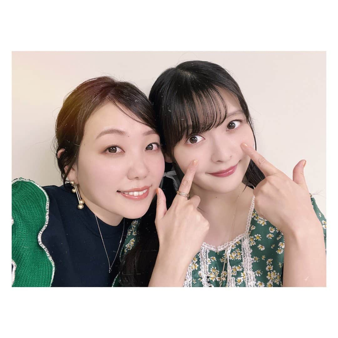 小原好美さんのインスタグラム写真 - (小原好美Instagram)「学習院大学さんにて、 上坂すみれちゃんと小原でのトークショーが行われました✨  来てくださった皆さん、そして学習院の皆さん、本当にほんとにありがとうございました！  2人でのイベントは今年２回目だったので、いつもの2人の様子をお届けできたし、何より私達がとても楽しかったです♡  そしてスタッフの学生の皆さんが暖かくて嬉しいのと感謝の気持ちでいっぱいです。  最後の写真撮影で緊張がとけた皆さんとのやりとり、とーっても楽しかったですよ✨  そして楽屋のウェルカムボードに メッセージカード。 嬉しかったです、ありがとうね。  来てくださった皆さんも、そして学習院の皆さまにも是非またお会いしたいので、今度は私が出るイベントにお越しください…✨  また会えるの楽しみにしてますね♫  #学習院大学 さま #ありがとうございました #すみぺ #上坂すみれ #コメントありがとう #いつもありがとう」10月14日 21時23分 - konomi_kohara0628