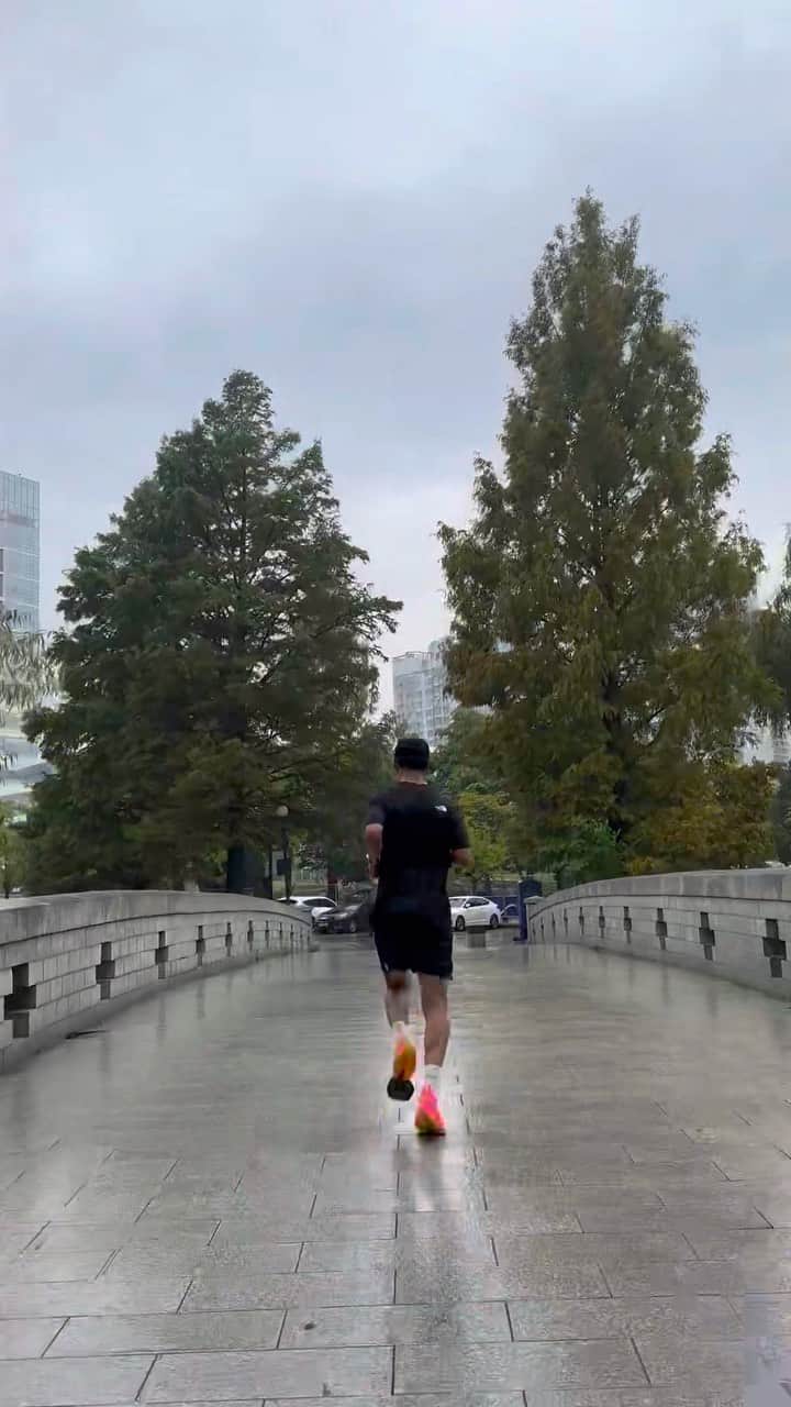 ジヌションのインスタグラム：「🙏 나의 삶이 예배가 되길 바라고 예배가 나의 삶이 되길 바랍니다」