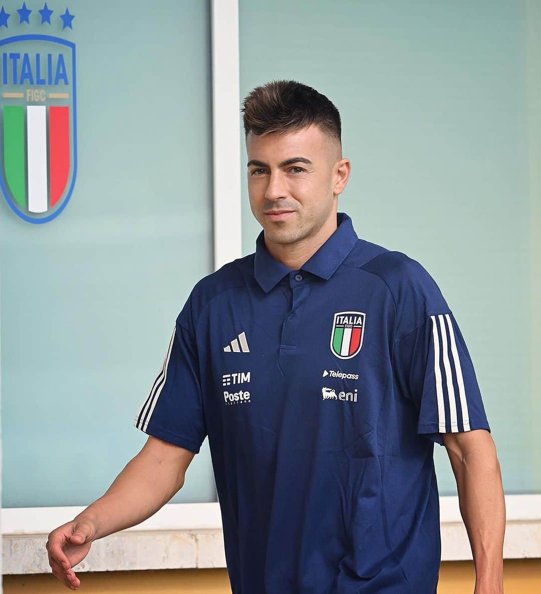 のインスタグラム：「Felice e orgoglioso di tornare a vestire la maglia azzurra 💙🇮🇹💪🏼  @azzurri  #Euro2024」