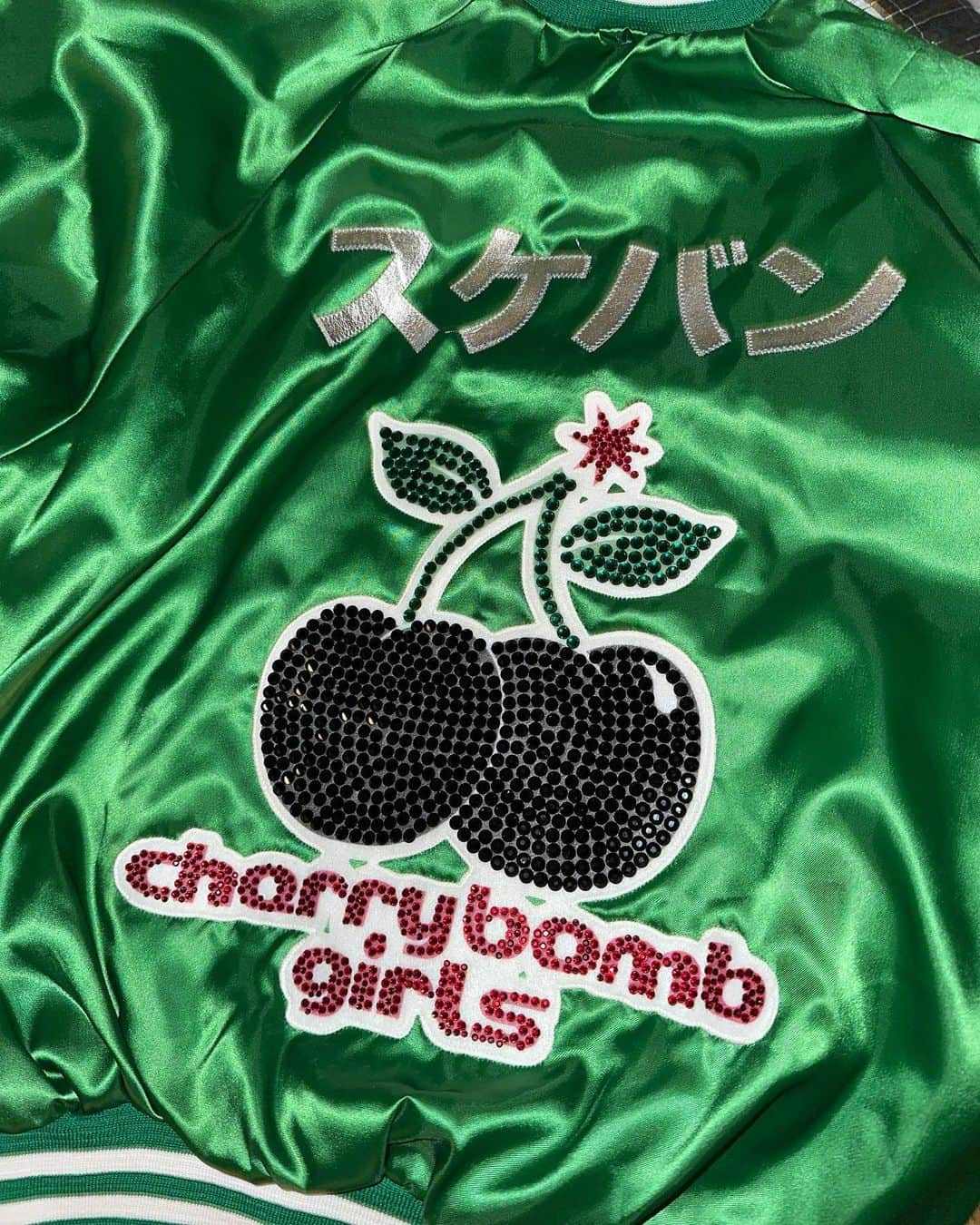 オランピアルタンさんのインスタグラム写真 - (オランピアルタンInstagram)「The Cherry Bomb Girls! 🍒💣 @sukeban_world 📸 of the girls by @jirokonami #thisissukeban #crushyuu #supersonic #rikoblondie」10月14日 21時41分 - olympialetan