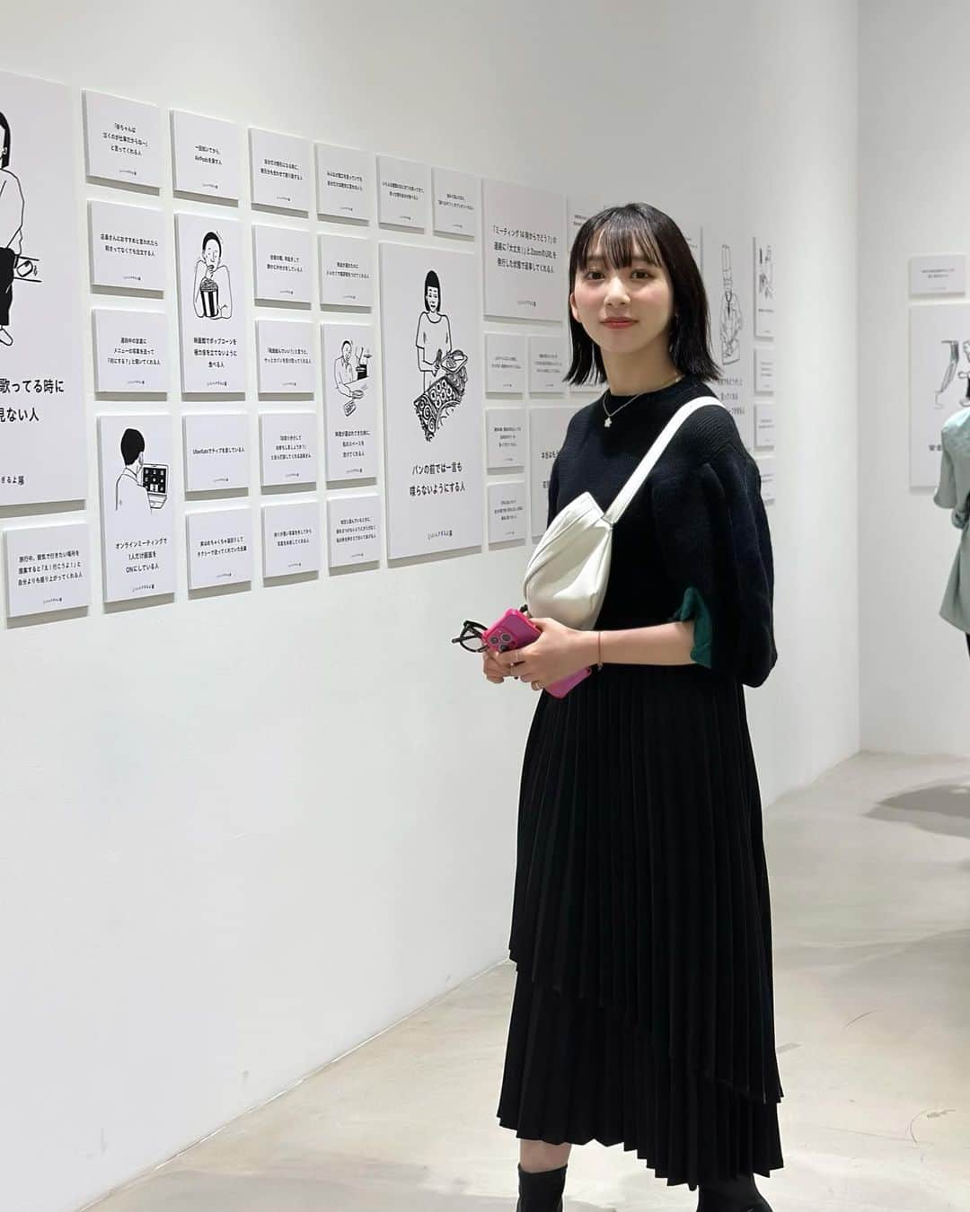 佐藤詩織さんのインスタグラム写真 - (佐藤詩織Instagram)「いい人すぎるよ展+やだなー展 2nd にお邪魔させていただきました😊　またまたおもしろほっこり最強展示！ 数もたくさんで見応えバツグン！おもわずクスっとわらってしまったり、共感しながら楽しくまわれました！🙂 なんと！11月からは、全国のPARCOさんをまわって展示するみたいですっ！！なんだそれーれ！！すごすぎるっ👏 今回の展示はなんと既に全完売してしまったみたいですが、また11月からみれるなんて最高ですねっ🫶  みなさま、ぜひ！！！！！ チケット等詳細は11月に入ってからみたいですっ！  #いい人すぎるよ展  #やだなー展  @entaku_official」10月14日 21時41分 - shiori_sato_artwork