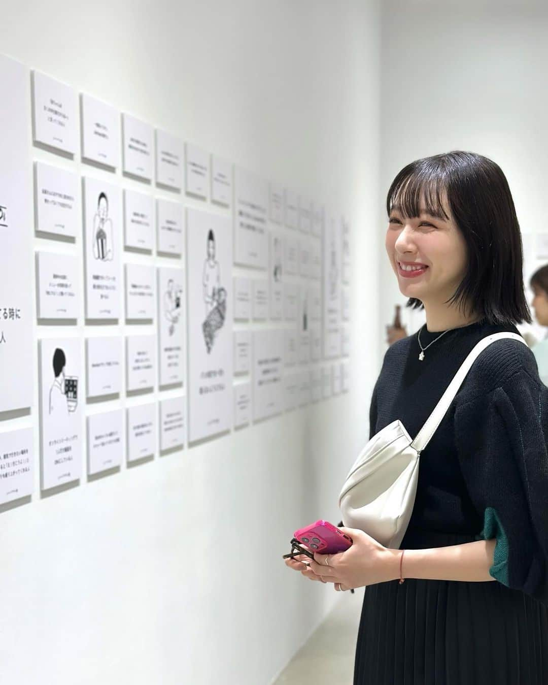 佐藤詩織さんのインスタグラム写真 - (佐藤詩織Instagram)「いい人すぎるよ展+やだなー展 2nd にお邪魔させていただきました😊　またまたおもしろほっこり最強展示！ 数もたくさんで見応えバツグン！おもわずクスっとわらってしまったり、共感しながら楽しくまわれました！🙂 なんと！11月からは、全国のPARCOさんをまわって展示するみたいですっ！！なんだそれーれ！！すごすぎるっ👏 今回の展示はなんと既に全完売してしまったみたいですが、また11月からみれるなんて最高ですねっ🫶  みなさま、ぜひ！！！！！ チケット等詳細は11月に入ってからみたいですっ！  #いい人すぎるよ展  #やだなー展  @entaku_official」10月14日 21時41分 - shiori_sato_artwork