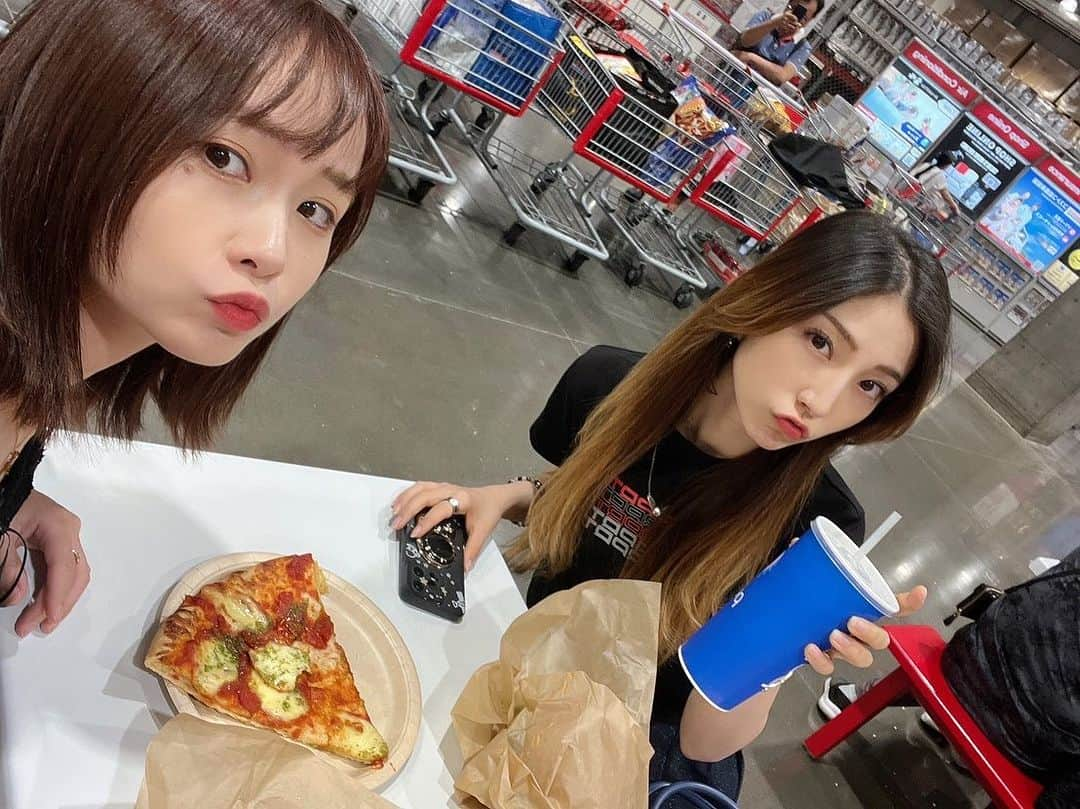 鈴木真梨耶さんのインスタグラム写真 - (鈴木真梨耶Instagram)「Let's EAT!!!🤤  . . #costco #food #americangirl  #friends #love #thankyou . . #love #thankyou #loveandthankyou  #MaRiyaSong  #love  #family #sister #brother」10月14日 21時47分 - mariya_suzuki